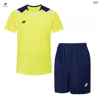 طقم كرة قدم رياضي اصفر وكحلي