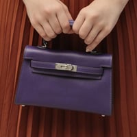 كيلي بنفسجي قفل فضي