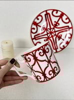 كوب ايرمز مع صحن حلا