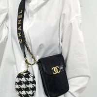 كروس بودي شانيل الأنيق