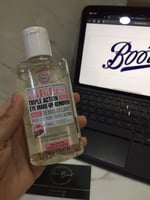 جل مزيل مكياج العيون