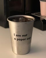 كوب من الاستنلس ستيل