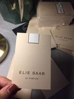 كارد قفت ايلي صعب .. شكل رقم 1