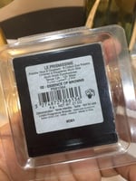 ظل من درجات الموف البنفسج