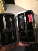 علبة جلديه للعناية بالاظافر من برجوا