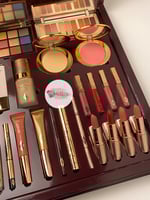 بوكس مكياج بديل شارلوت الجديد - العودي