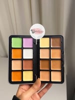 باليت كريمي كونتور ومصحح البشره