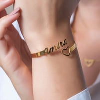 اسواره بالاسم مع قلب