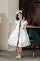 فستان ريش ابيض