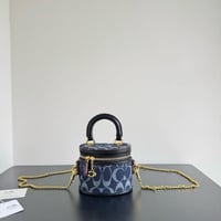 حقيبه من COACH