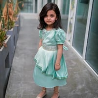 فستان تيفاني بالاسم