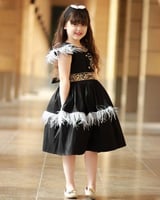 فستان ريش اسود