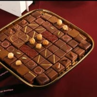 Bonbon chocolate N Try M