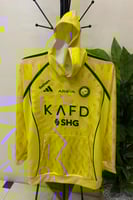 هودي شتوي بشعار النصر الجديد لون اصفر