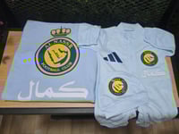 افرول مواليد بشعار نادي النصر