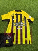 طقم نادي الاتحاد الجديد مقاس رجالي شبابي ولادي اطف...