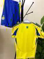 طقم نادي النصر الاساسي الجديد 2025