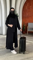 عباية سفر ياقة اسود