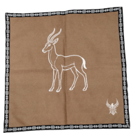 فرشة معاميل مطرزة بعدة اشكال قياس 60*60