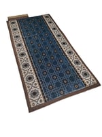 سجادة صلاة نقشة اسلامية لون سماوي سهلة التصفيط