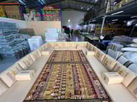 جلسة مطرزة نقشة الدلة والفنجان