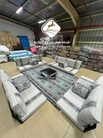 جلسة رمضانية بالاستاند الحديدمع الطاولة والفرشة