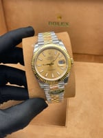 لونين مينا ذهبي