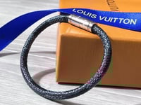 مغناطيس - أسود + فضي