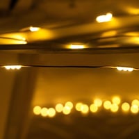 عقد لمبات مطور FBC+LED اصفرمع حقيبة 10 متر 50 لمبة...