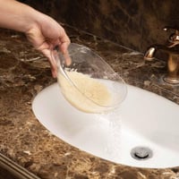 مصفاه ارز شفافة 22 سم، تساعدك على نظافة المكونات