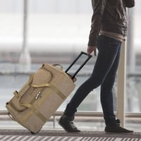 شنطة أغراض السفر بكفرات 111 لتر- تتحمل وزن عالي، س...