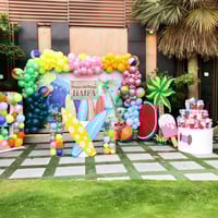 باقة تنسيق حفلة الميلاد ثيم بجو استوائي مشرق | بار...