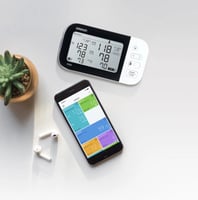 جهاز قياس ضغط الدم الكتروني OMRON M7