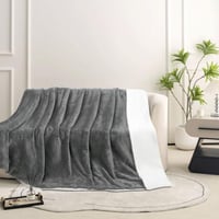 بطانية الأرنب الرمادية الناعمه