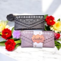 محفظة جلد مميزة