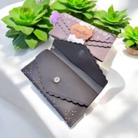 محفظة جلد مميزة