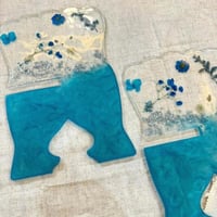 حامل المصحف بالريزن وبالورد الطبيعي المجفف باقي سع...