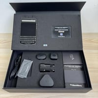 Blackberry Porsche 9983