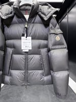 جاكيت Moncler Maya 70 Hooded Short Down