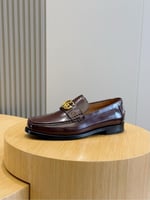 حذاء رسمي لوفر Gucci Double G