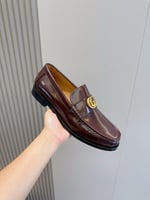 حذاء رسمي لوفر Gucci Double G