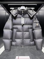جاكيت Moncler Maya 70 Hooded Short Down
