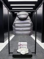 جاكيت Moncler Maya 70 Hooded Short Down