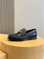 حذاء رسمي لوفر Gucci Double G