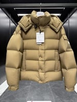 جاكيت Moncler Maya 70 Hooded Short Down