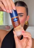 فازلين جلي ستيك بلسم للبشره الجافه بزبدة الكاكاو 4...