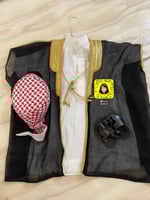 طقم اطفال بشت وثوب وقبعه وشوز