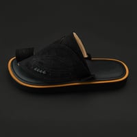 حذاء شرقي شامواه تطريز يدوي - اسود