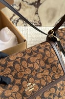 حقيبة coach بحجمين