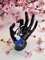 ميداليه الفراشه ( الوان متعدده )